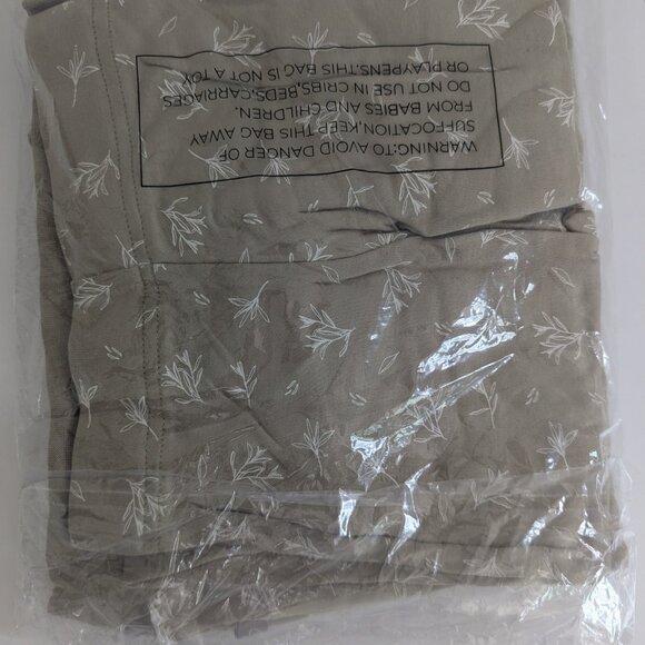 BNIB Goumi Kids Jogger Set size 5T - Picture 6 of 6